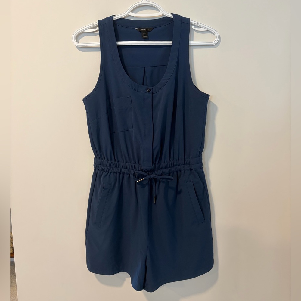 RW&CO. Navy Blue Sleeveless Drawstring Waist Romper With Pockets! EUC